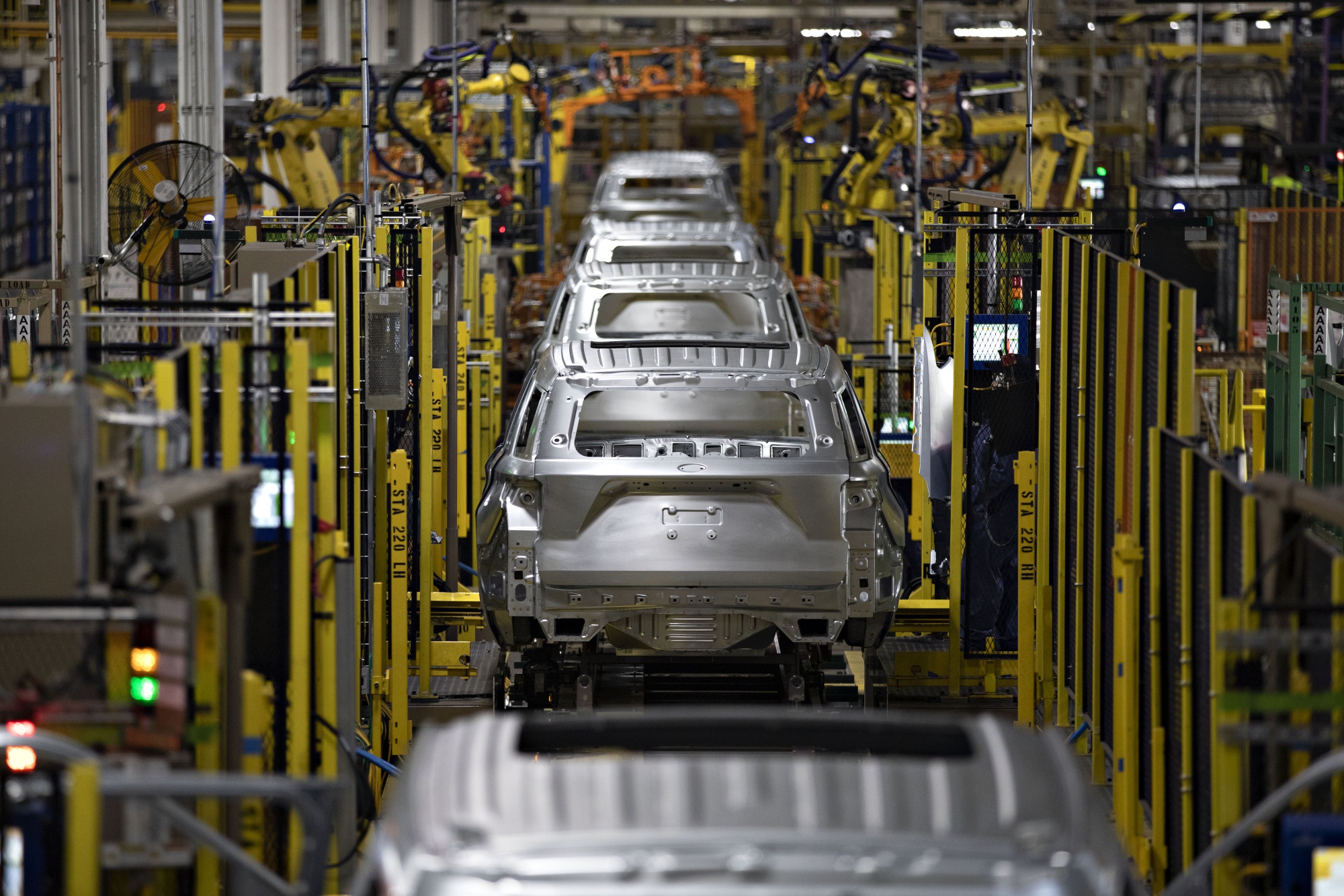 Ford Motor Co. Unveils $1 Billion Chicago Plant Transformation 