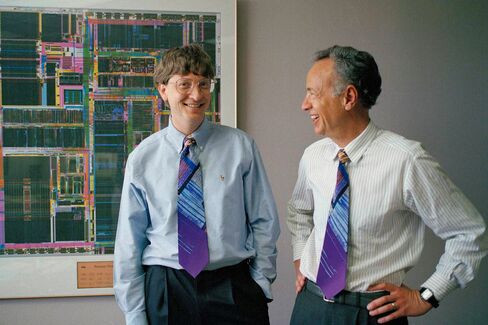 Bill Gates with Grove at Microsoft’s headquarters in Redmond, Wash., on May 13, 1993.