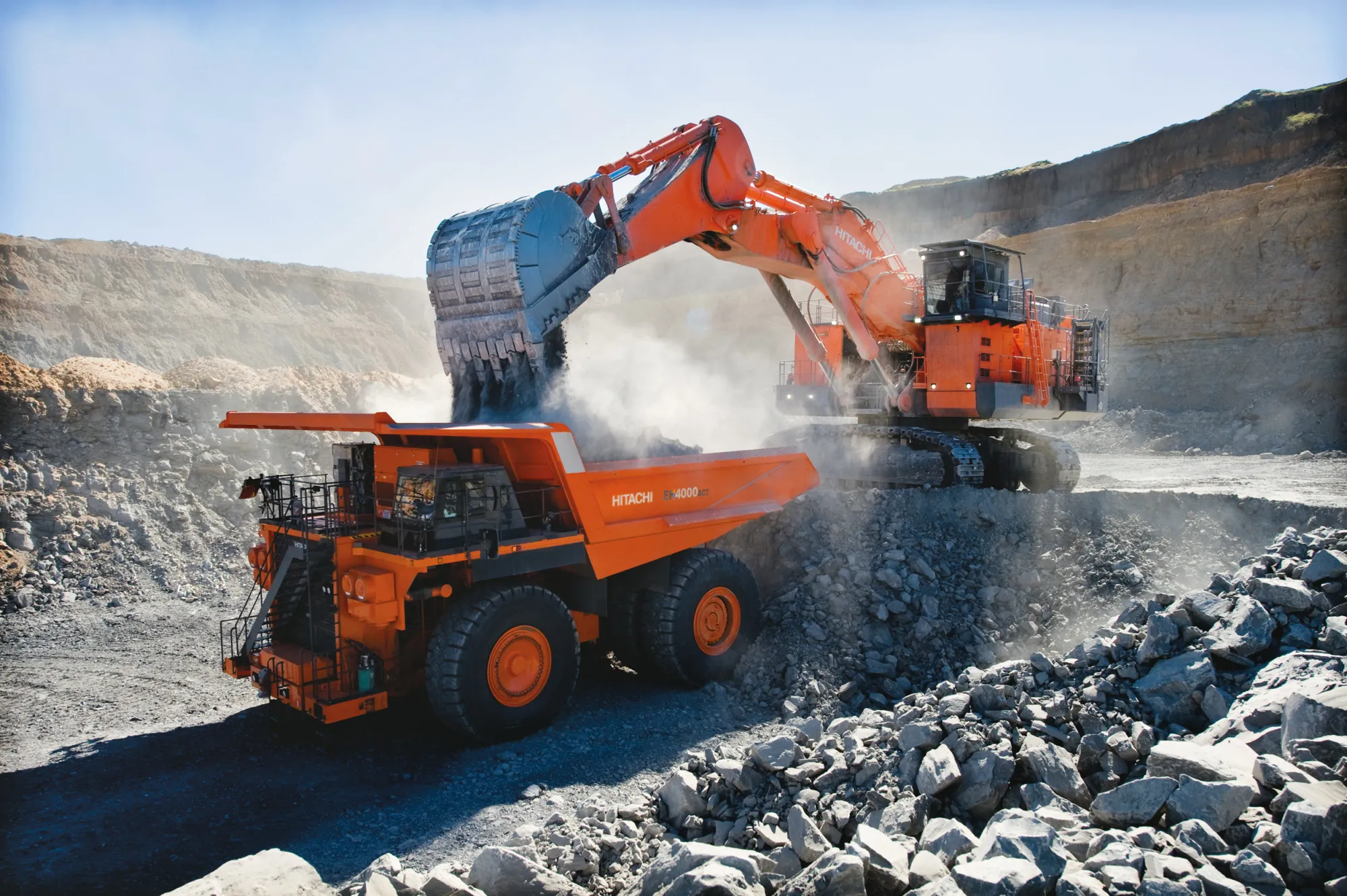 日立建機社長：鉱山機械5割弱増産へ、米中摩擦でも利益上振れ余地