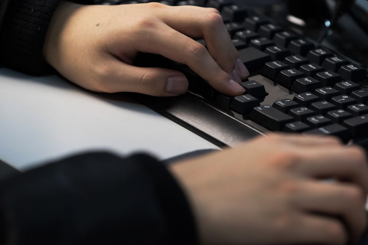 assets.bwbx.io image