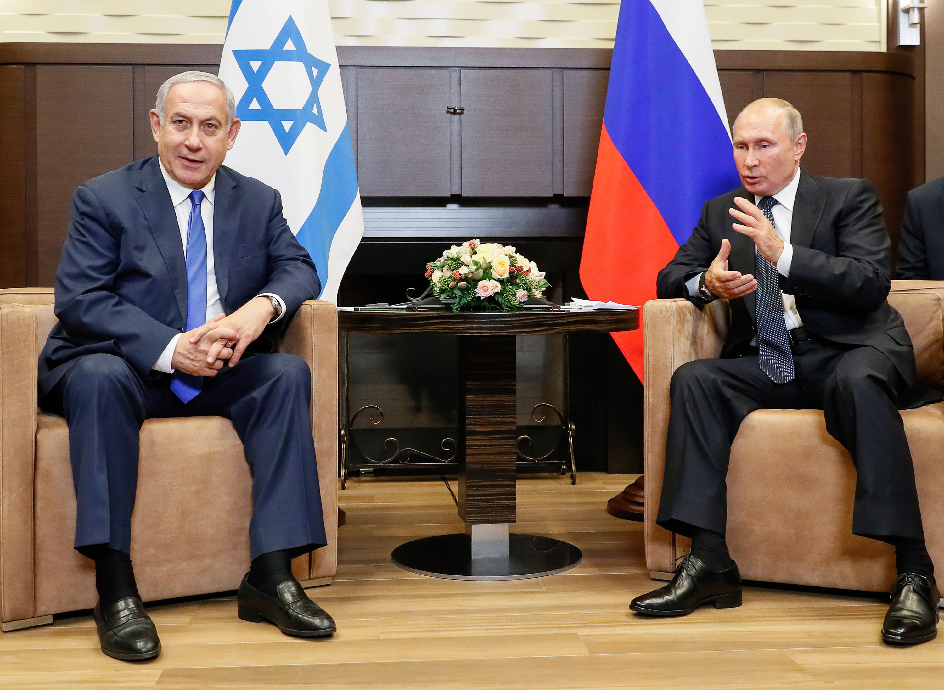 Putin, Netanyahu Near Deal On Israeli’s Release, Report Says - Bloomberg