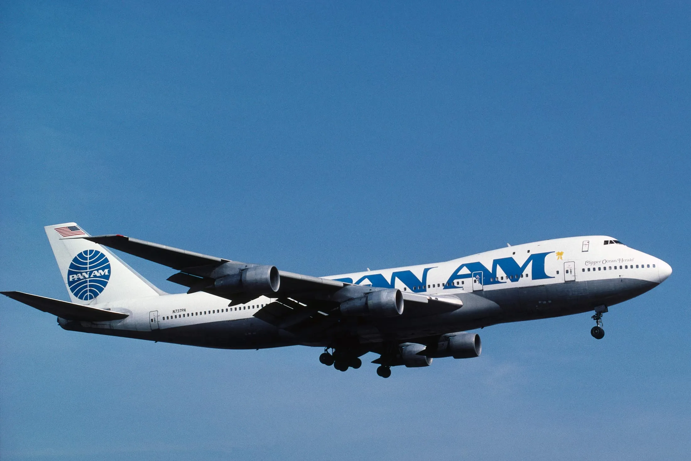 パンアメリカン航空 PAN AMERICAN WORLD AIRWAYS DC-7(N744PA）CLIPPER