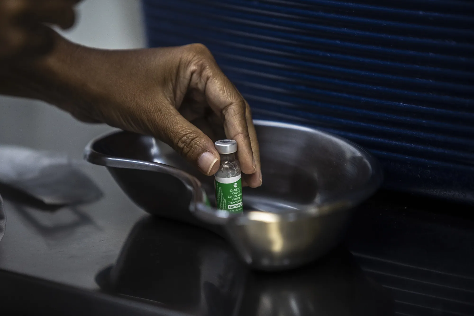 Vaccination Efforts As Rio Tops 500,000 Covid-19 Cases 