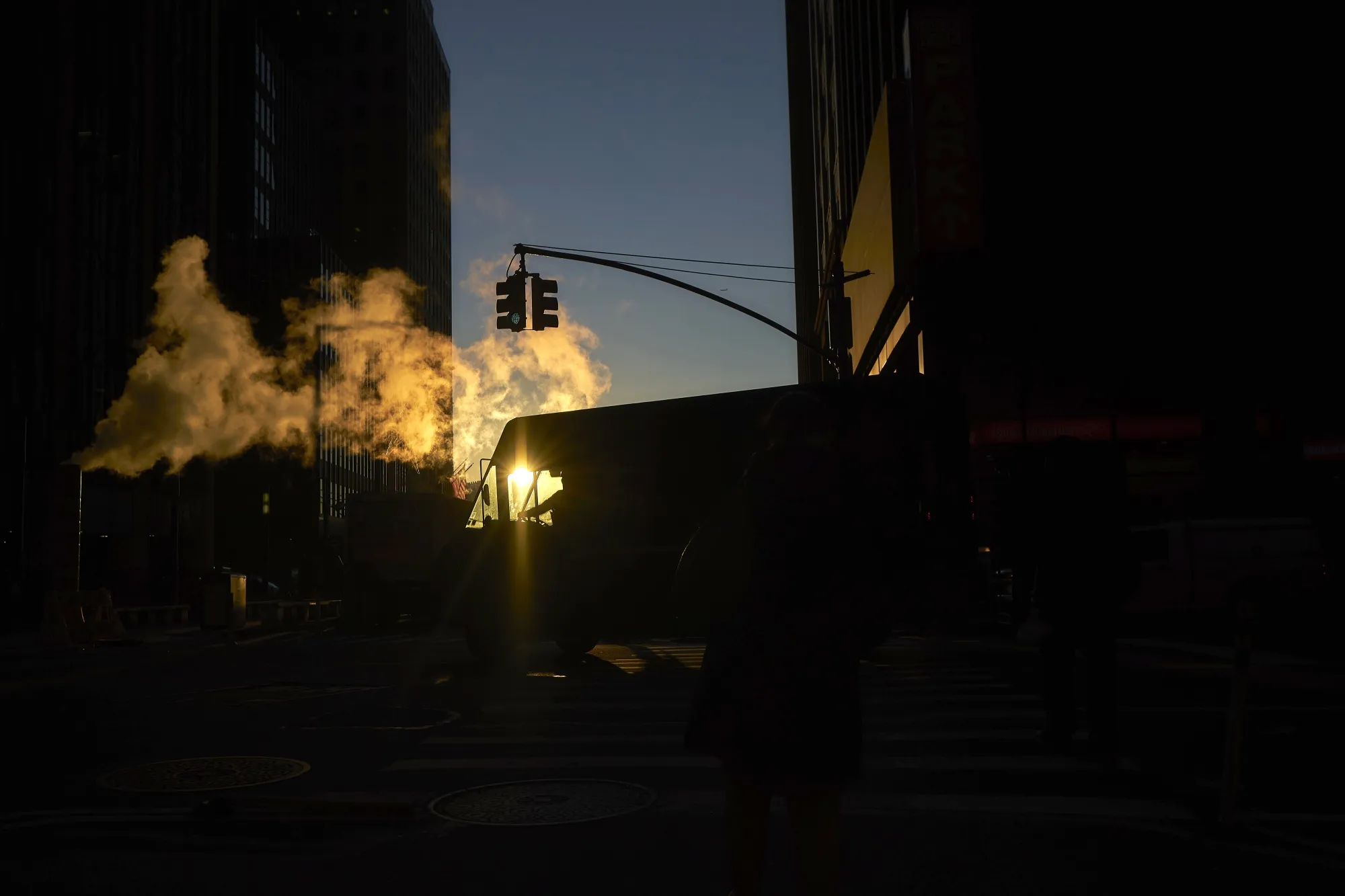 Views Of Wall Street As Stocks Extend Losses 