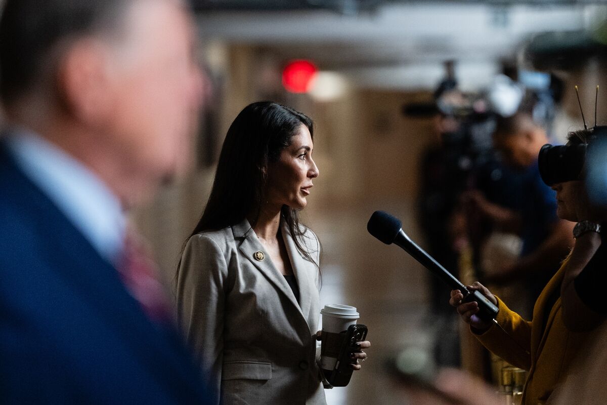 Lawmakers Amp Up Calls for Action as AI Fears Escalate