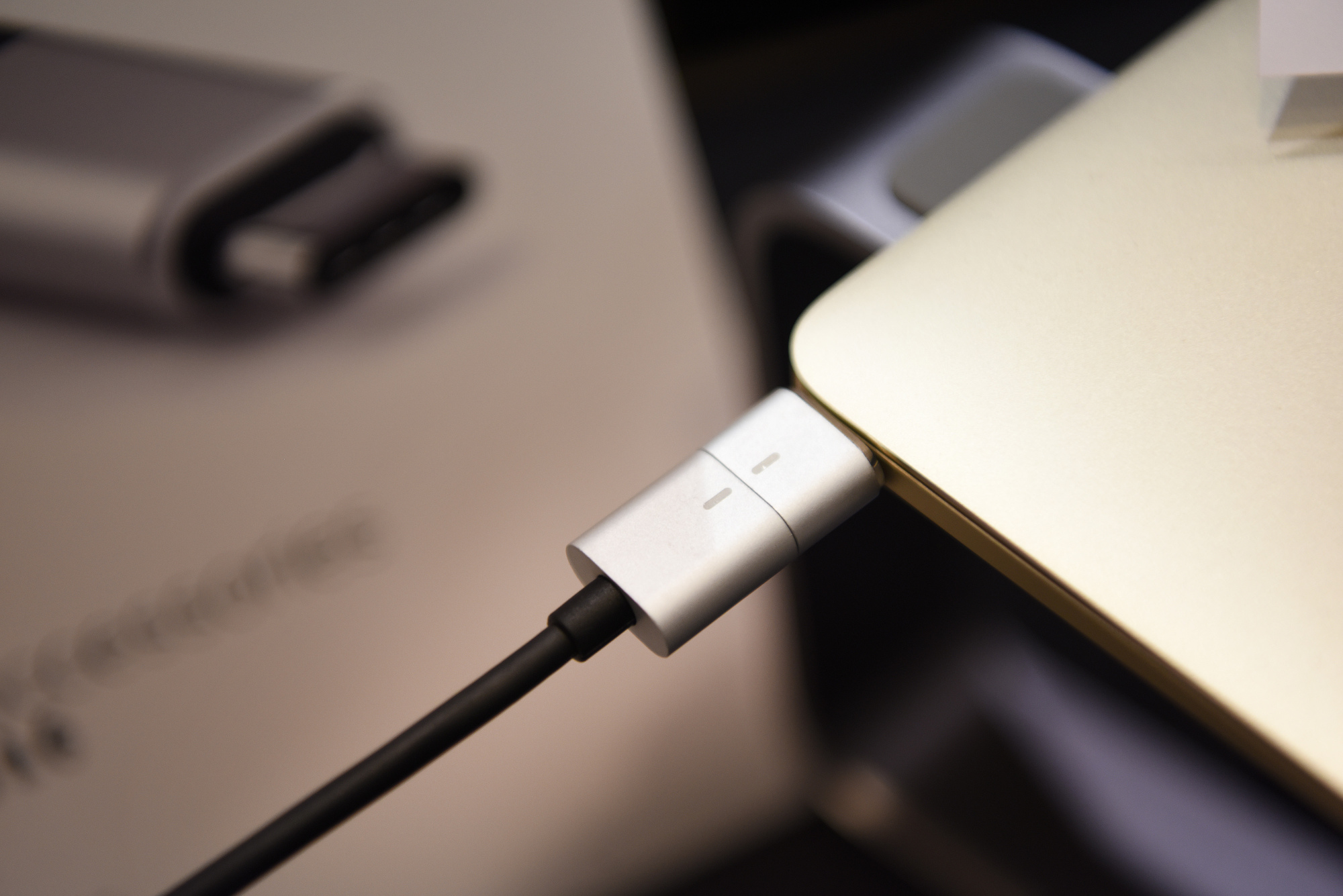 EU Warns Apple About Limiting Speeds of Uncertified USB-C Cables for  iPhones - MacRumors