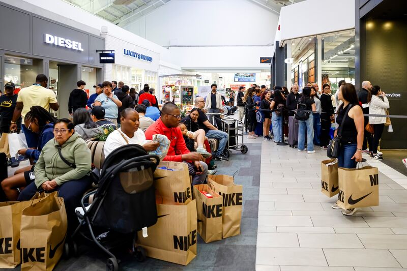 Shoppers In Miami On Black Friday