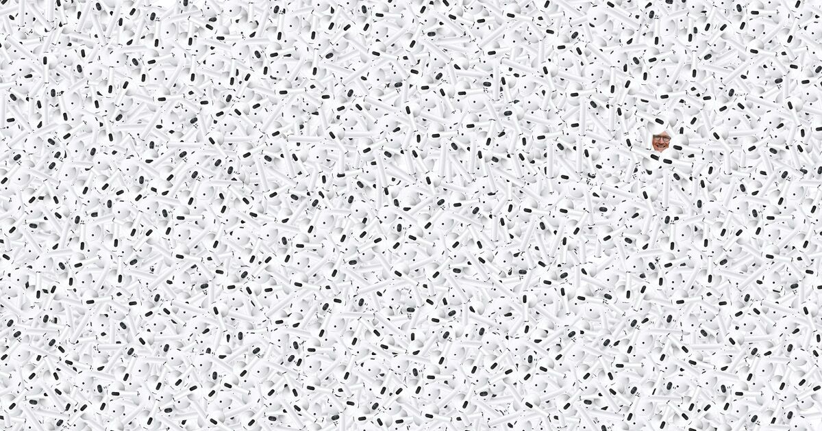 A look at the quiet success of AirPods, which sold an estimated 120M units in 2021, and how Apple's upcoming VR headset could be the next product to do so (Max Chafkin/Bloomberg)