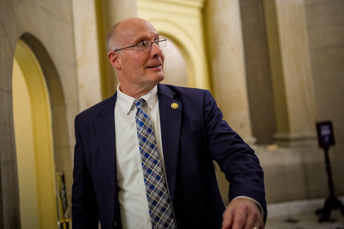 US Lawmaker Seeks Review of Hong Kong’s Access to Fed Facility