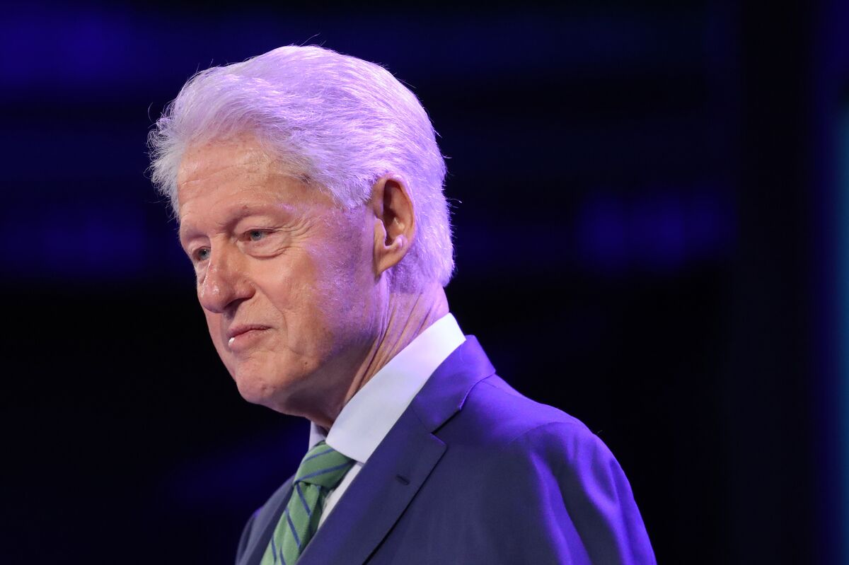 Bill Clinton Told Panel Larry Summers Introduced Him to Epstein