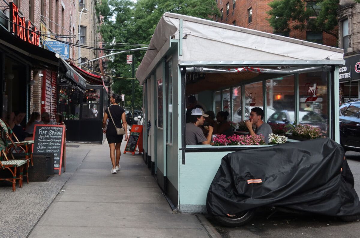 Can Cities Save the ‘Streatery’?