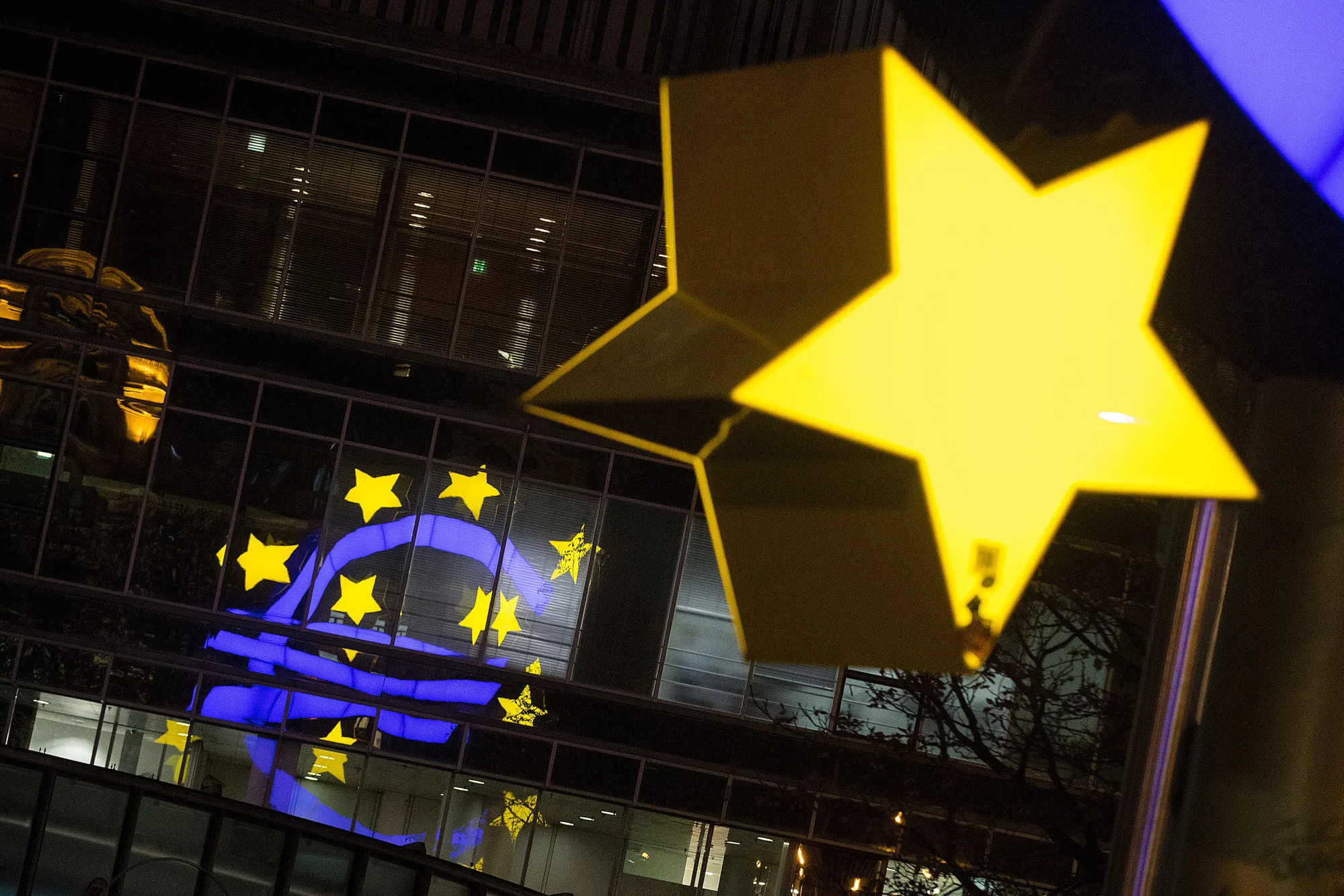 Brexit Race For Space Sends Frankfurt Office Rents To Record High 