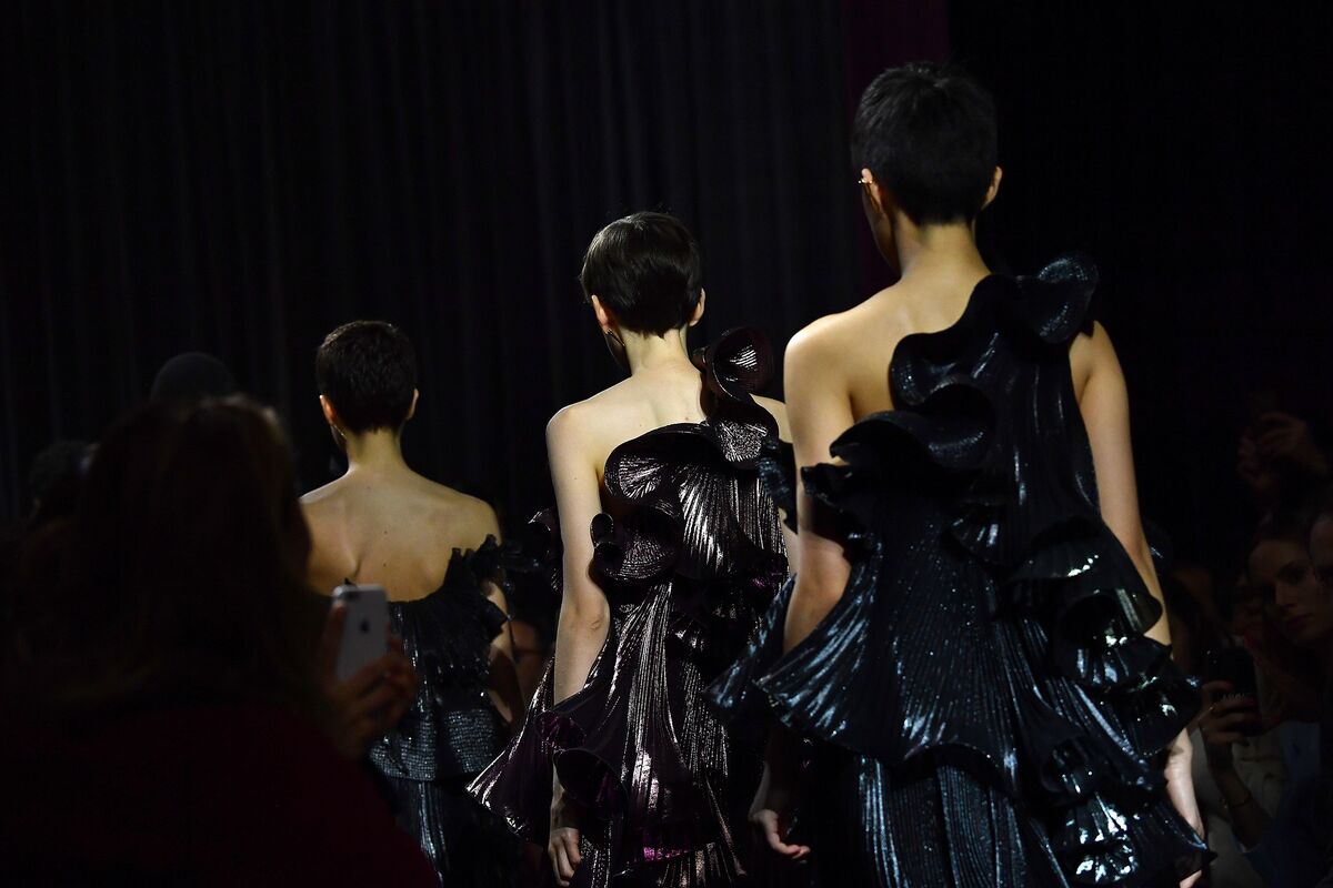 Tracing Givenchy's Influence, from Audrey Hepburn to Beyoncé - Bloomberg