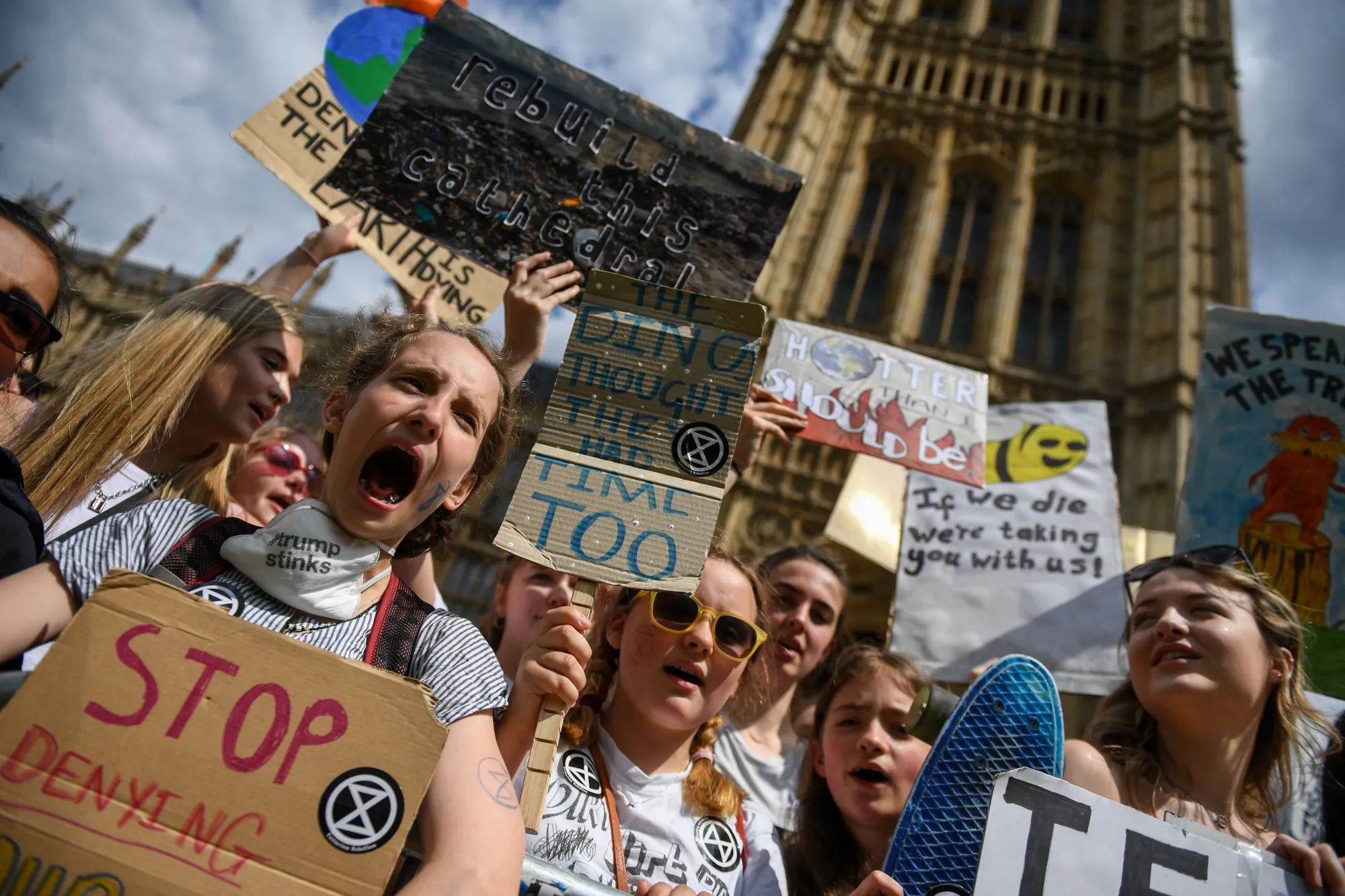 U.K. Parliament Invites 30,000 to Join Climate Change Assembly - Bloomberg