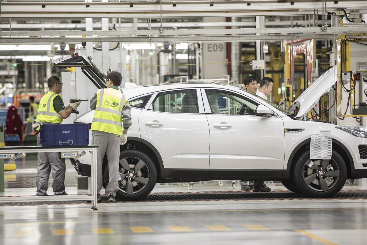 Jaguar Land Rover Posts Surprise Sales Surge in China Bloomberg