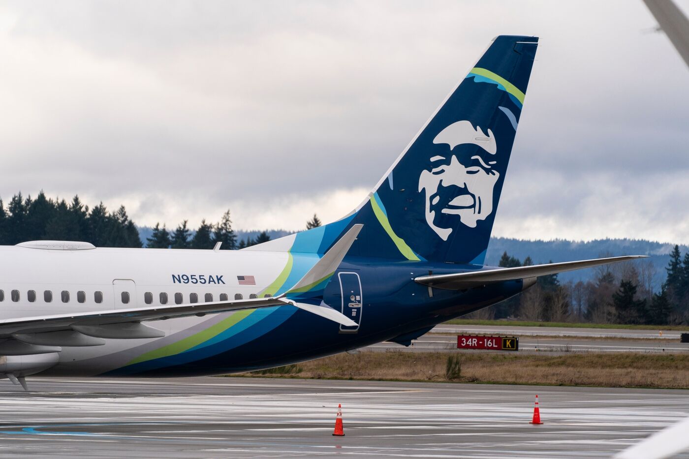 Alaska Air Cites Challenging Start To 2024 Amid Boeing Max Grounding   1400x933 