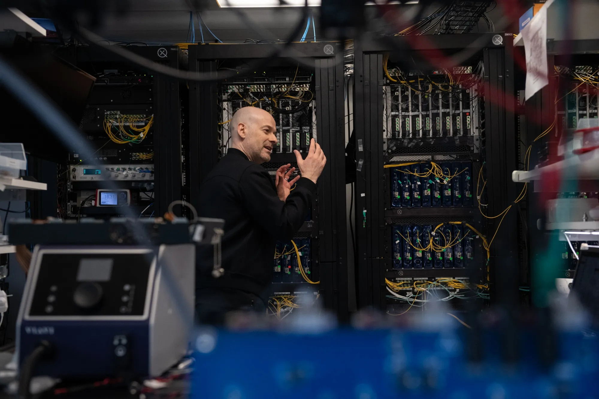 Quantum Firms Defy Stock Market Rout to Move Ahead on Listings (Correct)