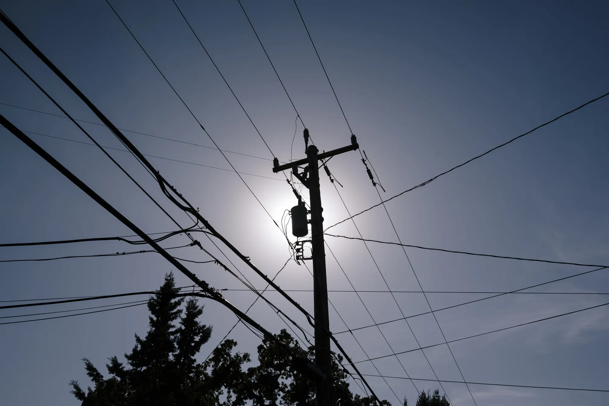 Unprecedented California Blackout Ending As PG&E Restores Power