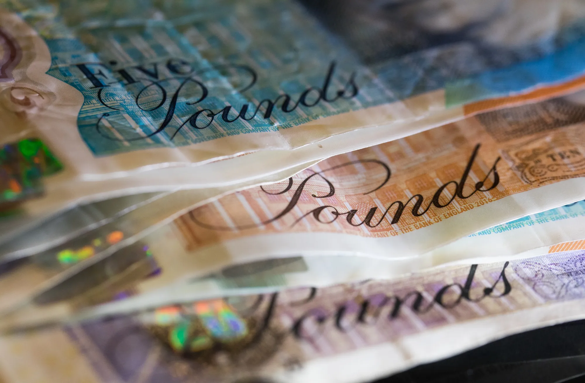 Pound Set for Best Gain in Two Weeks Amid Broad Dollar Weakness - Bloomberg