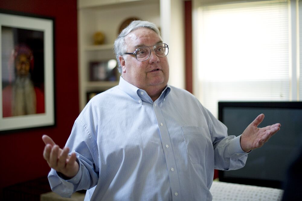 Howard Buffett Says Weak Mexican Border Is Helping Fuel Drug Epidemic Bloomberg