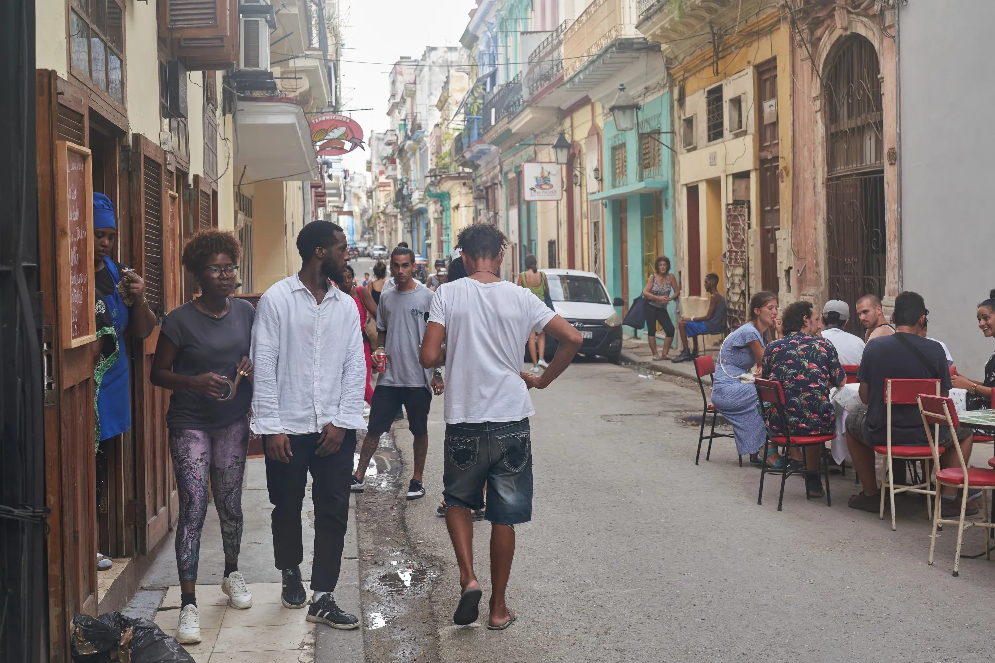 A restaurant in Havana places tables outside to serve customers after Hurricane Ian knocked out electricity across much of Cuba in September 2022.