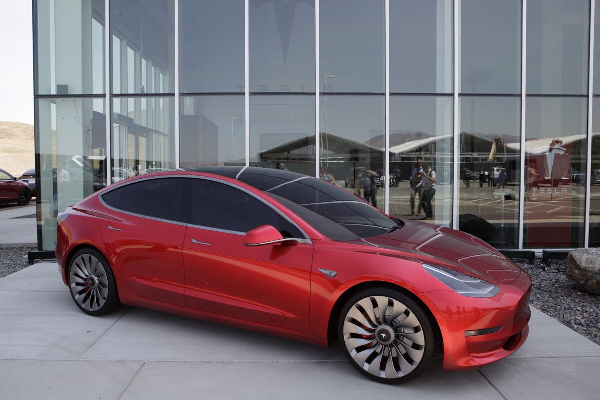 Tesla S 35 000 Model 3 Could Now Cost You 78 000 Bloomberg