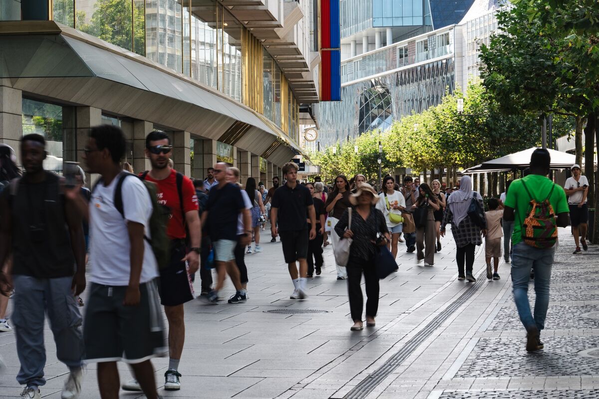 ECB Says Consumers’ Inflation Expectations Edge Up in September