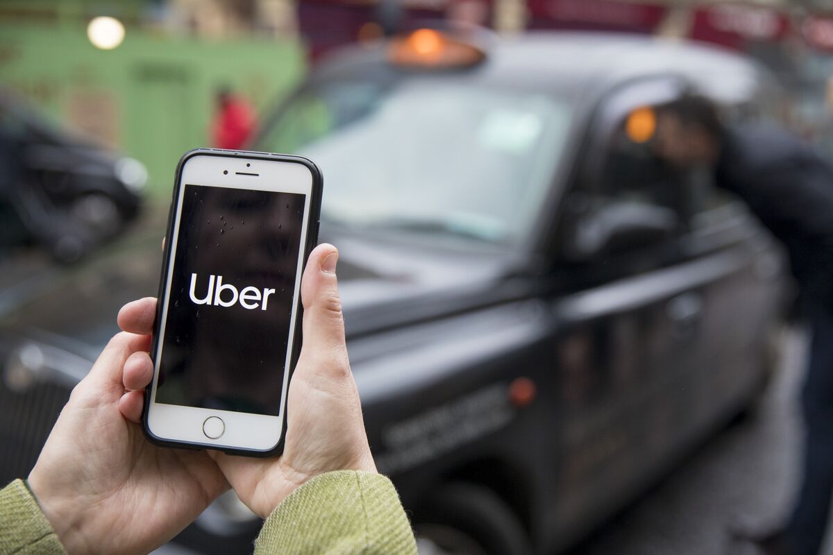 Uber Wins Bid to Dismiss £250 Million Black Cab Driver Suit