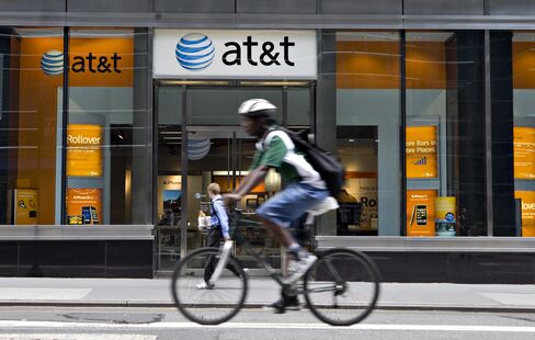 AT&T Dealt Rare Defeat on T-Mobile
