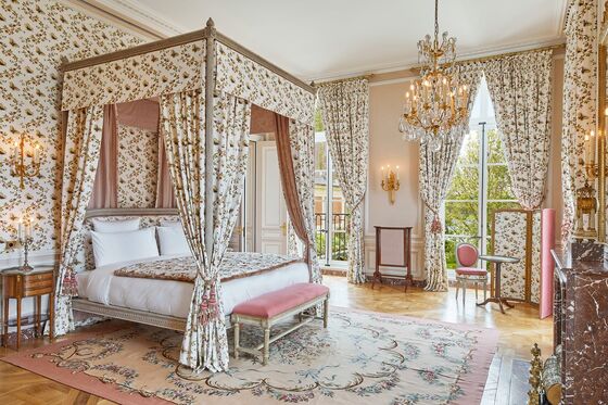 Where to Stay in France This Summer
