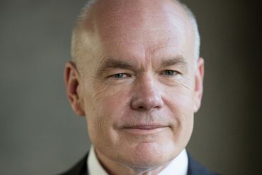 Hedge Fund Pioneer Carlson Joins OG Peers in Revival Push