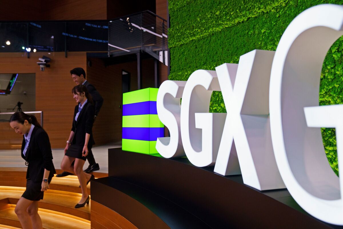 bloomberg.com - Suvashree Ghosh - Trump's Crypto Push Opens Perpetuals Race to Singapore Exchange