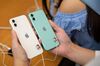 relates to アップルのiPhone11、中国で滑り出し好調-政府データが示す