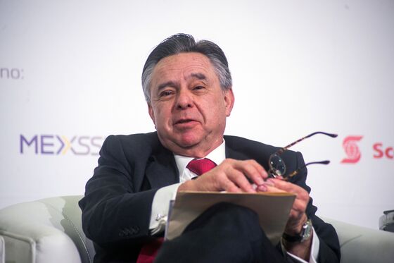 Mexico Supreme Court Judge Resigns Amid Financial Investigation