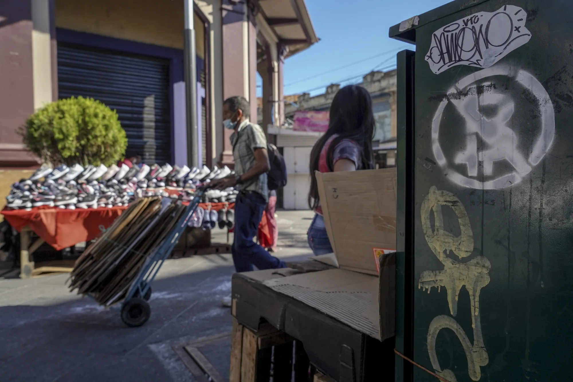 Anti-Bitcoin graffiti in San Salvador, El Salvador.