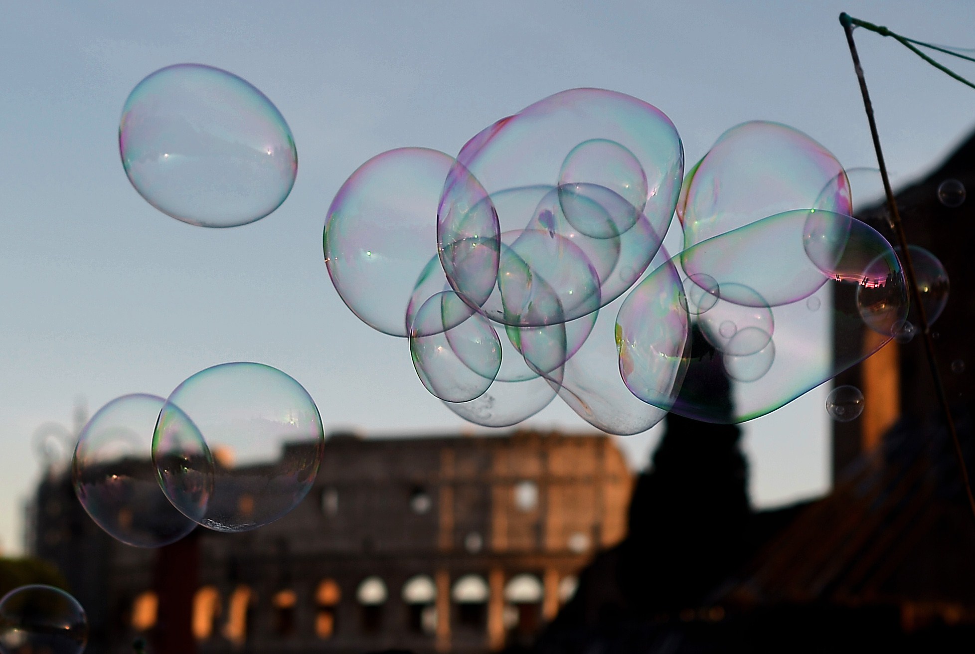 Why are bubbles round? - BBC Science Focus Magazine