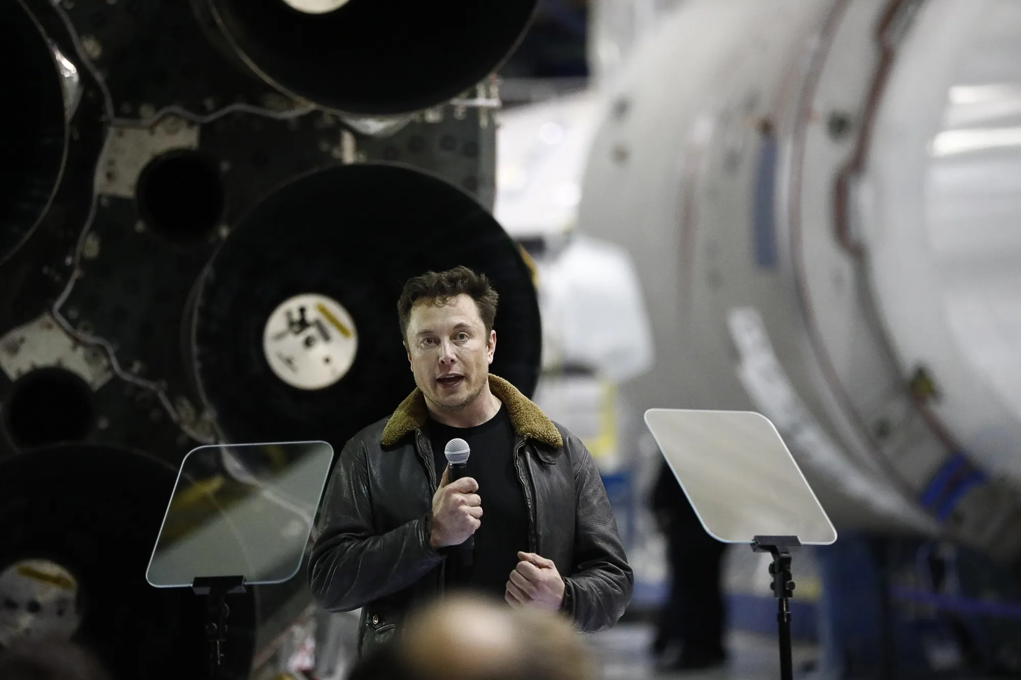 Elon Musk's SpaceX Is Said to Increase Latest Funding Round to $2 Billion -  Bloomberg