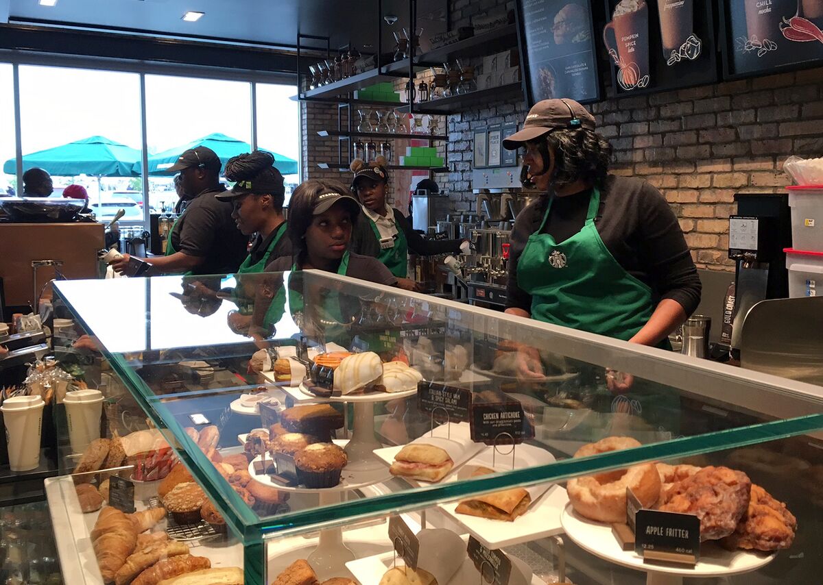 Starbucks Adds Snap Kitchen Meals in Latest Bid to Master Food Bloomberg