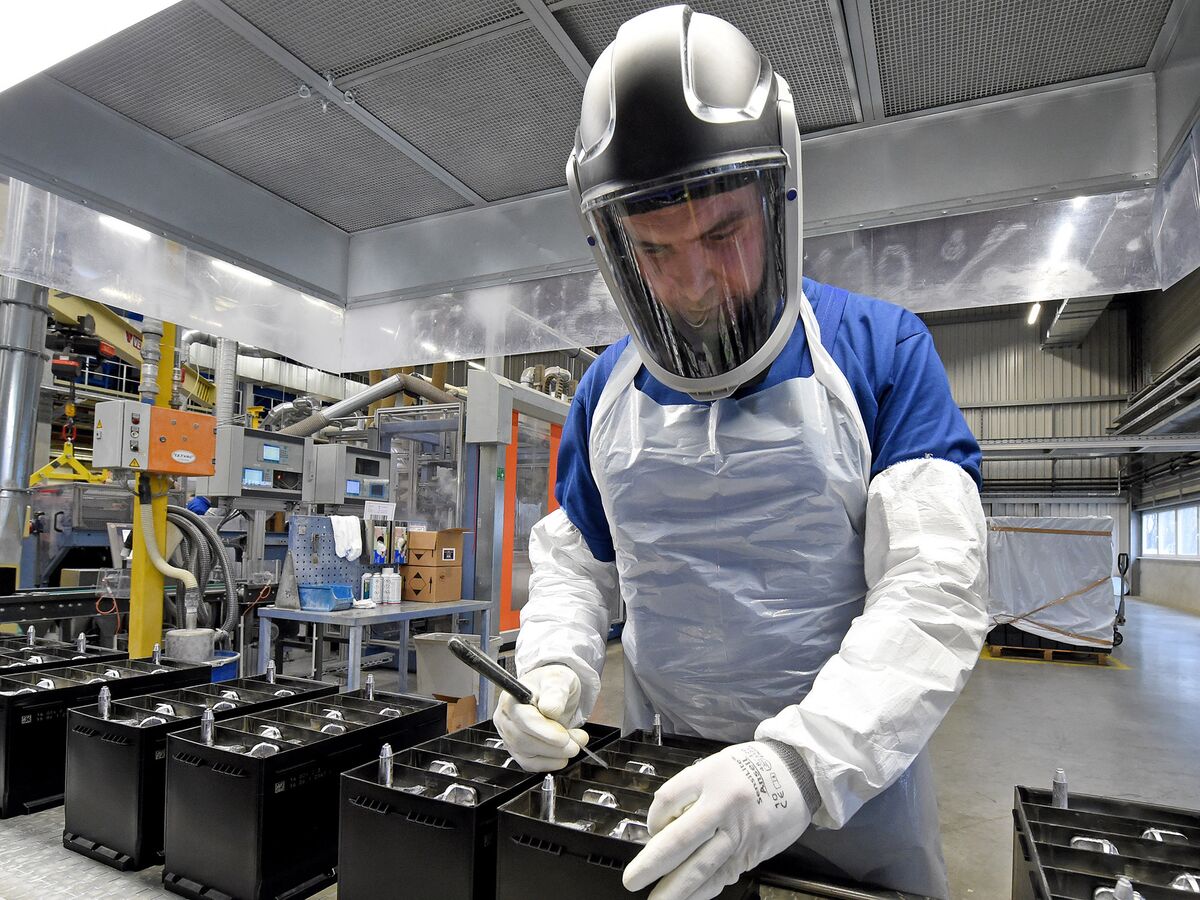 Brookfield Said to Near Deal for Johnson Controls Power Unit Bloomberg