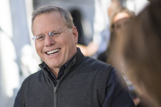 AT&T-Discovery Deal, Named ‘Columbus,’ Started With a Text