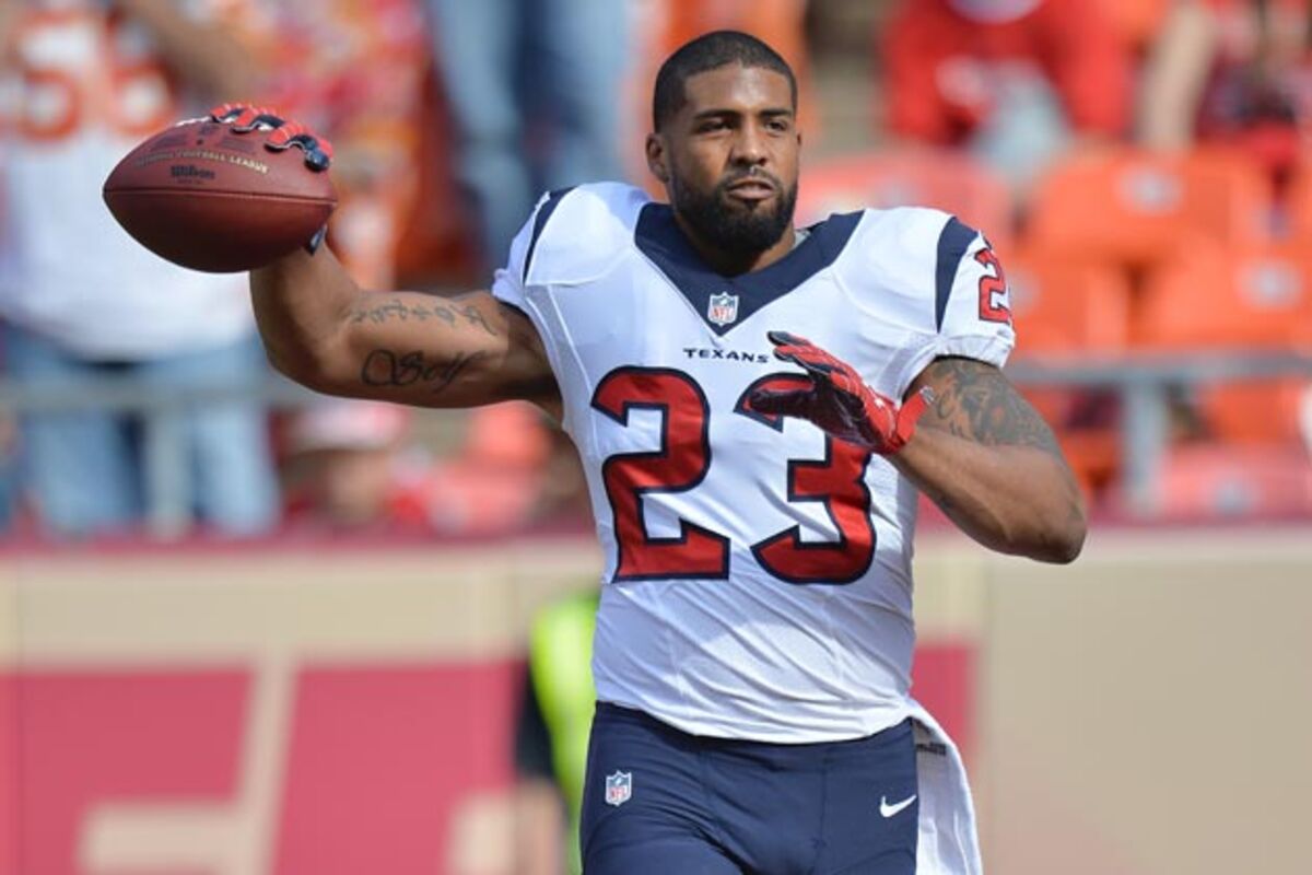 Arian Foster announces retirement from NFL after eight seasons