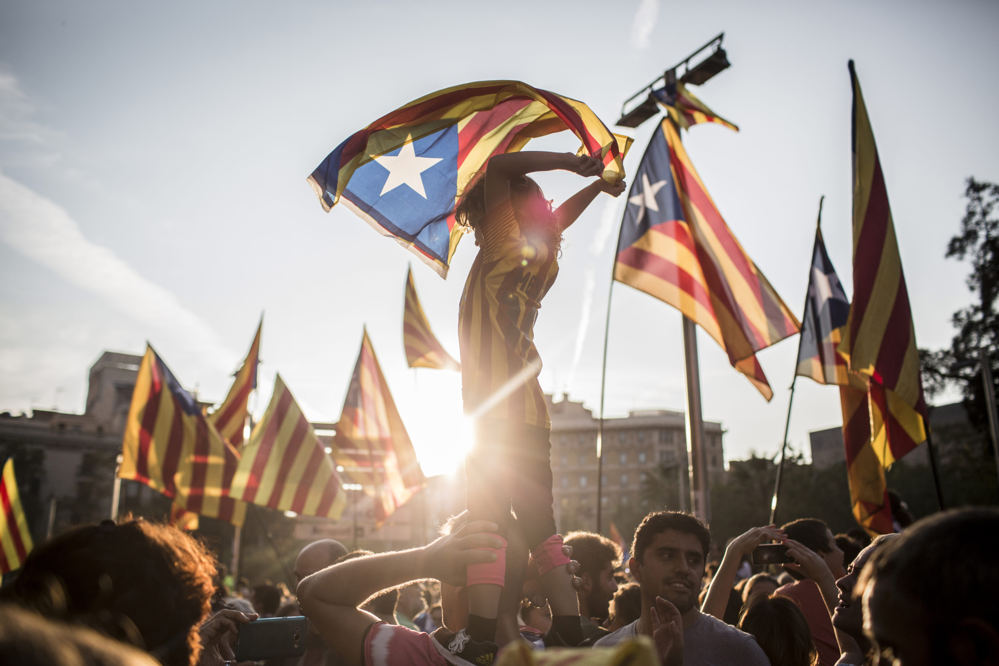 Catalonia political crisis unnerves Spanish markets