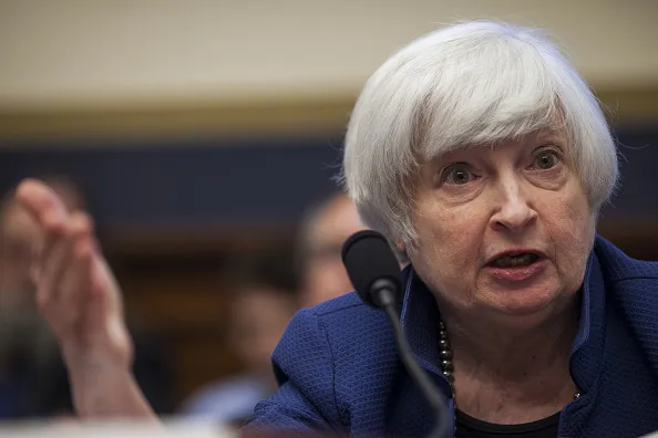 Janet Yellen sends mixed signals.
