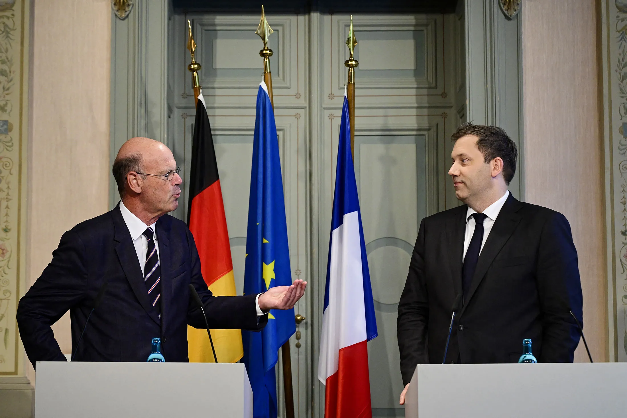 German Finance Chief Says Berlin Committed to Global Company Tax - Bloomberg