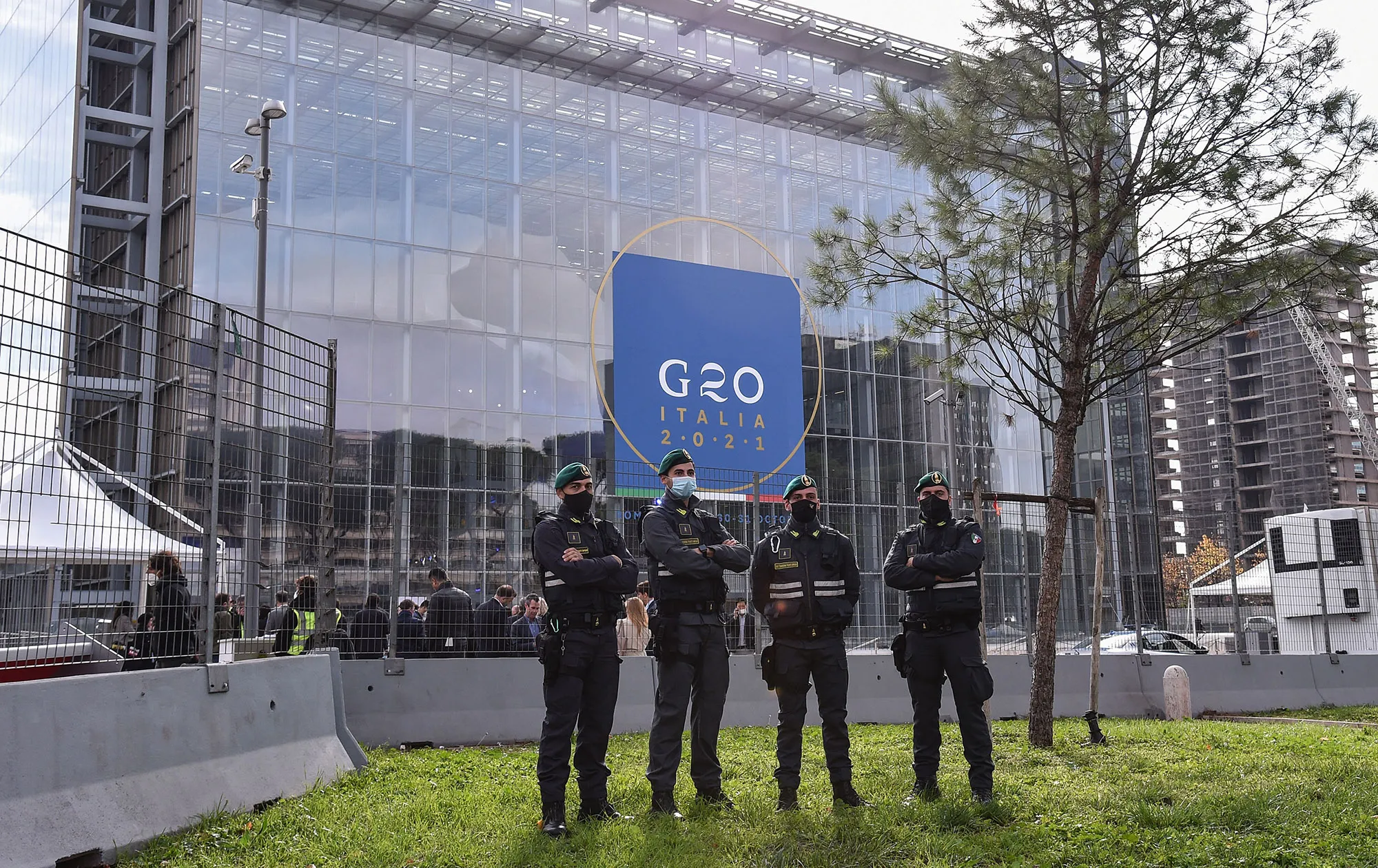 G-20 policy makers have a good opportunity to come to better grips with their economic priorities.