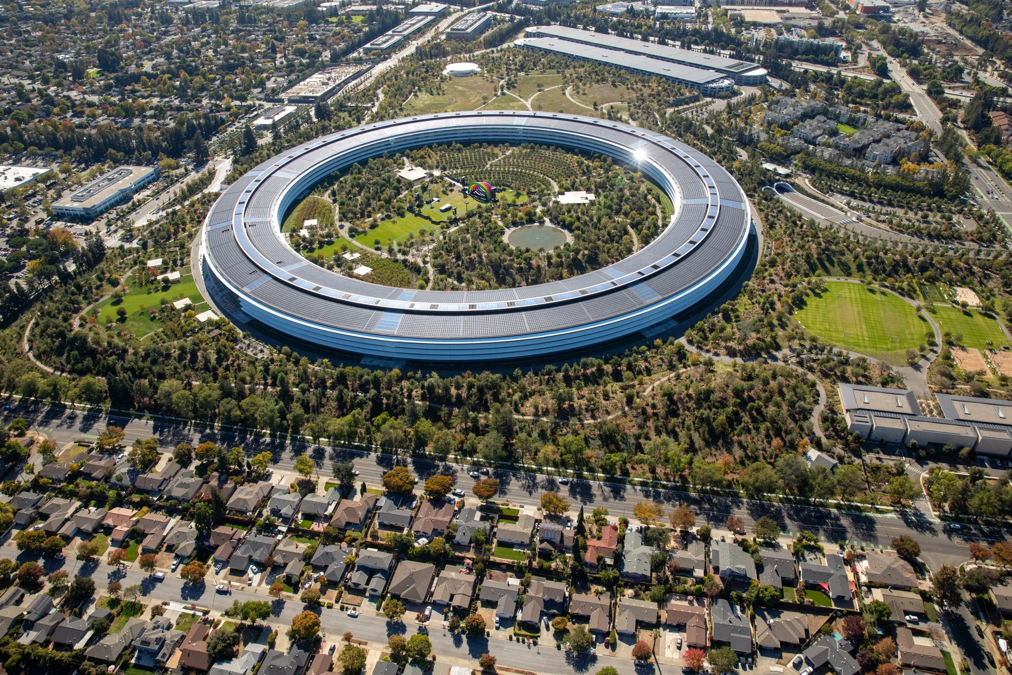 The top&nbsp;holdings in the U.S. Carbon Transition Readiness ETF include Apple&nbsp;Inc., headquartered&nbsp;in Cupertino, California, among other tech megacaps.&nbsp;&nbsp;