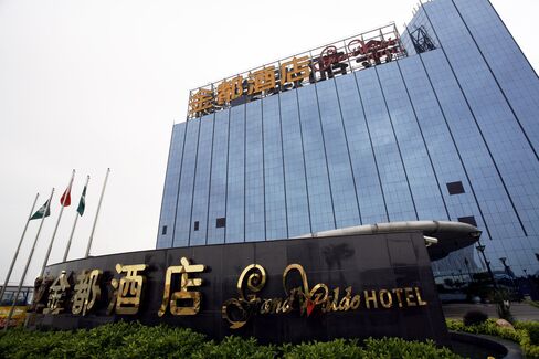 Galaxy to Buy Macau Gambling Resort Grand Waldo for $419 Million
