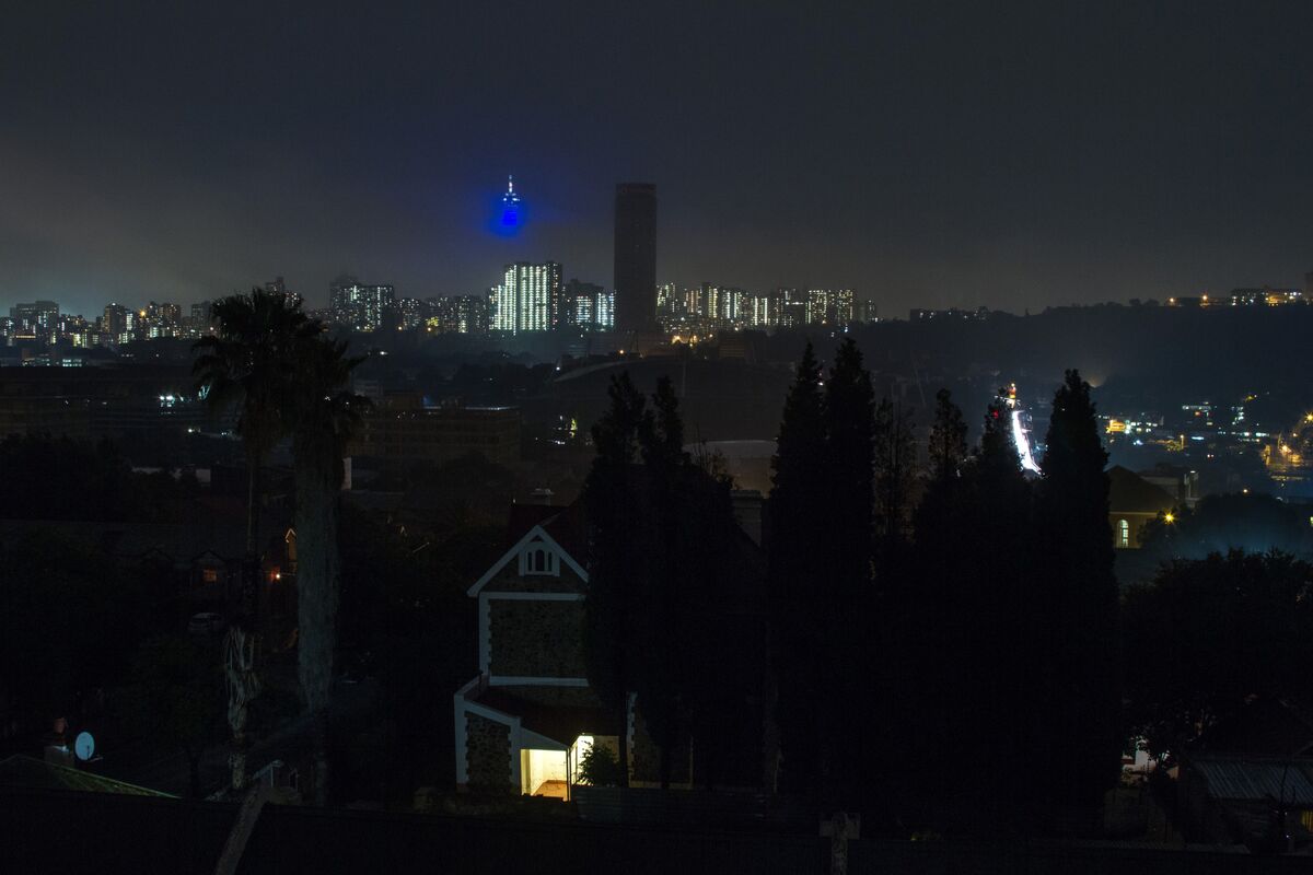 Why the Lights Keep Going Out in South Africa QuickTake Bloomberg