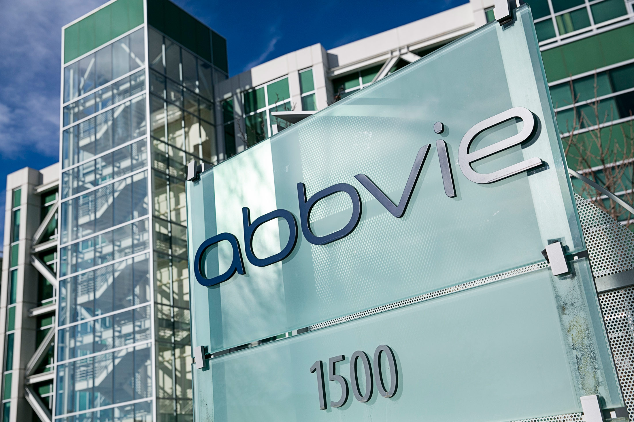 AbbVie’s Bid Ups Ante as Buyers Bet on Cancer Drugs: Real M&A - Bloomberg