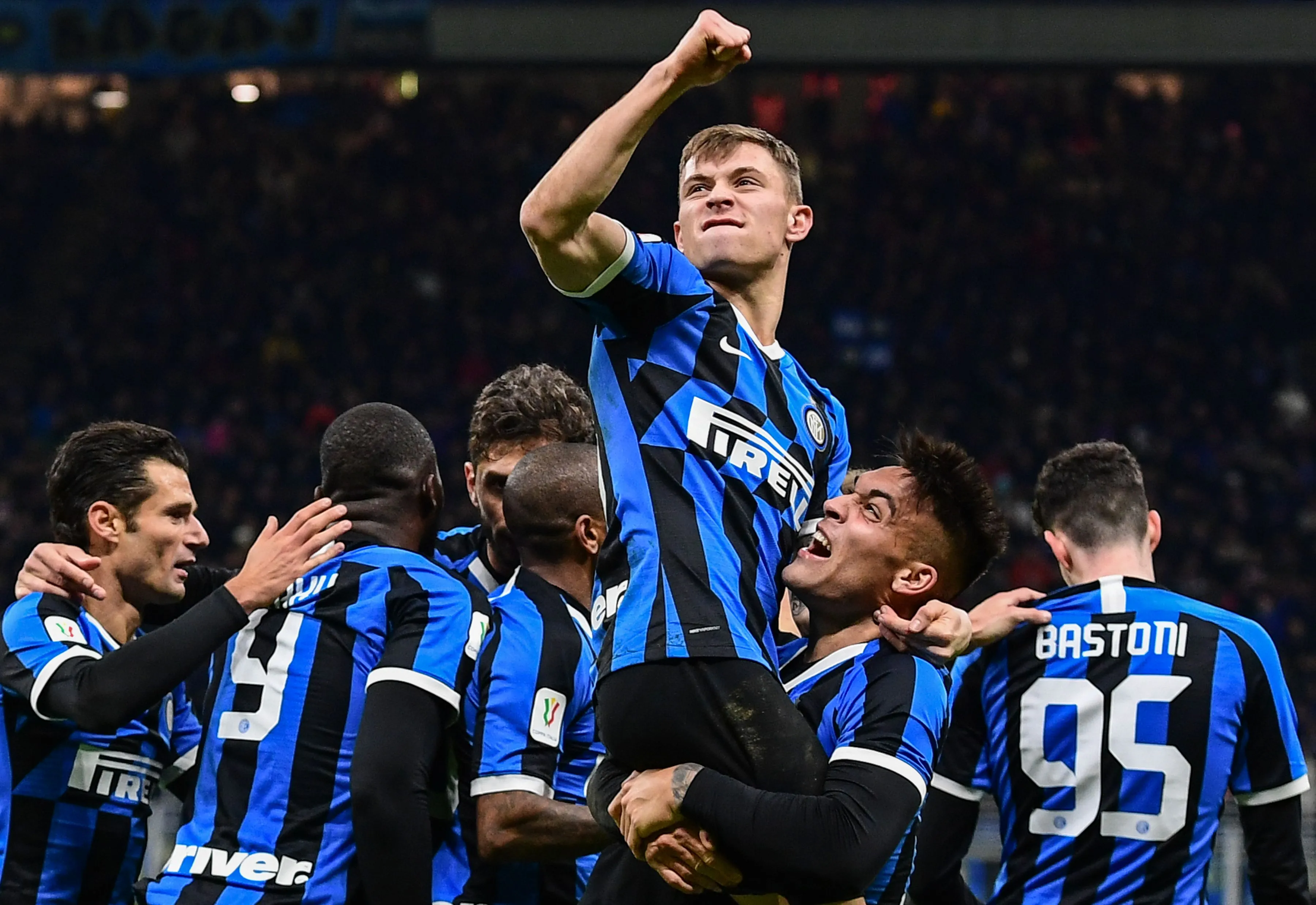 Inter Milan Risks S&P Rating Cut After Losing Crypto Sponsor Funds -  Bloomberg